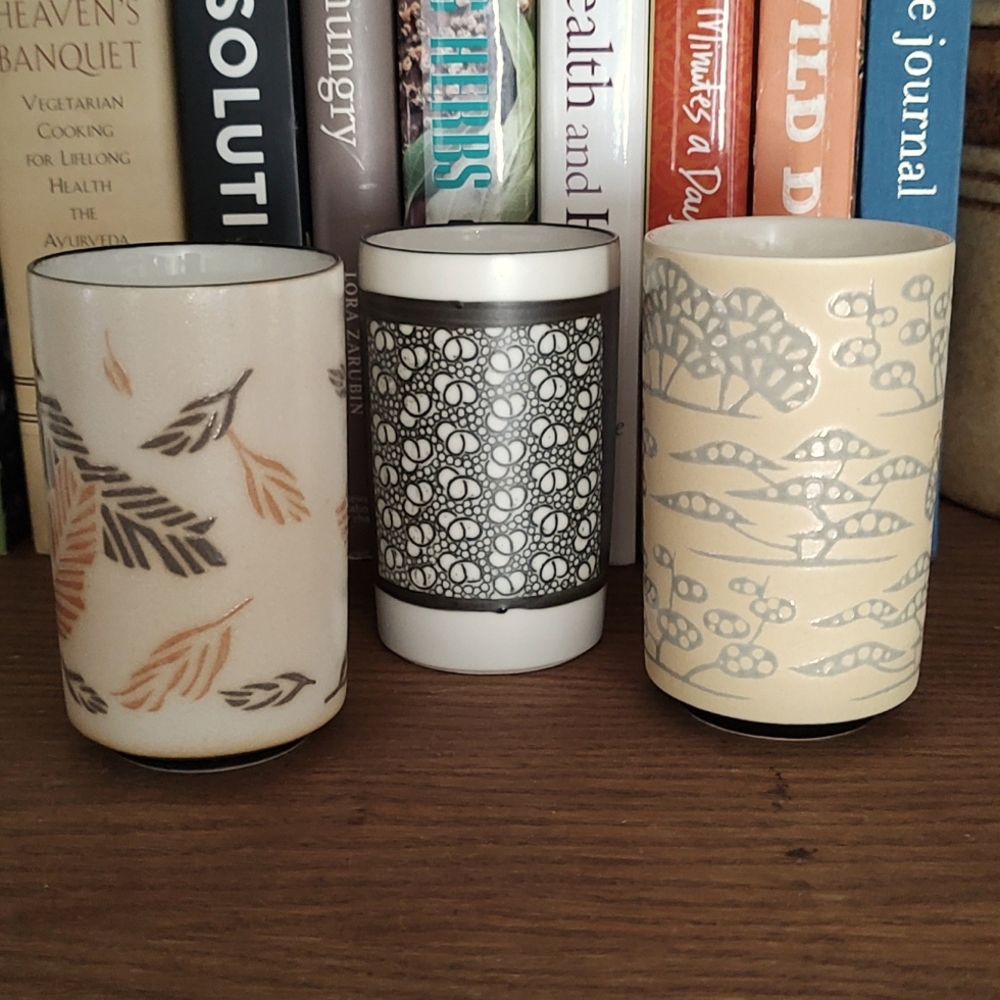 Saki Tea Cups Set 3